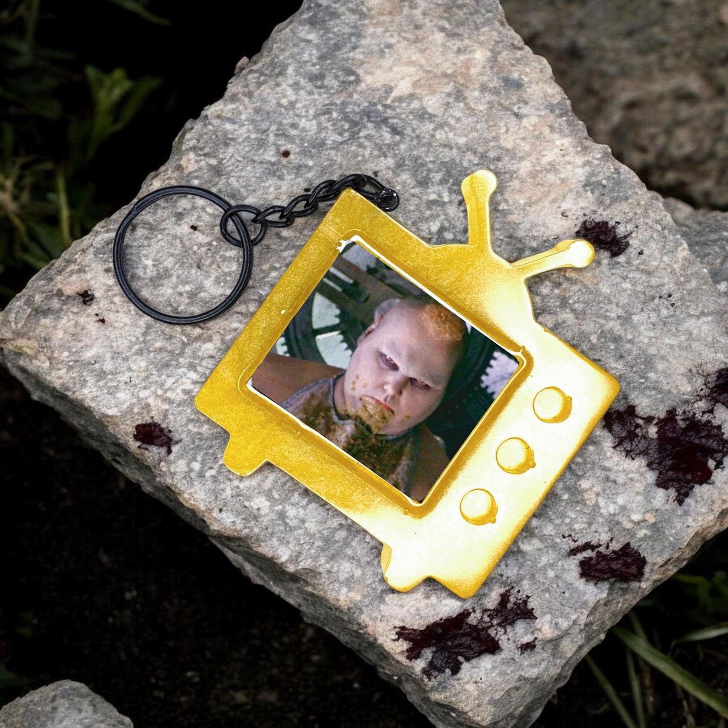 Thirteen Ghosts: The Great Child TV Keychain