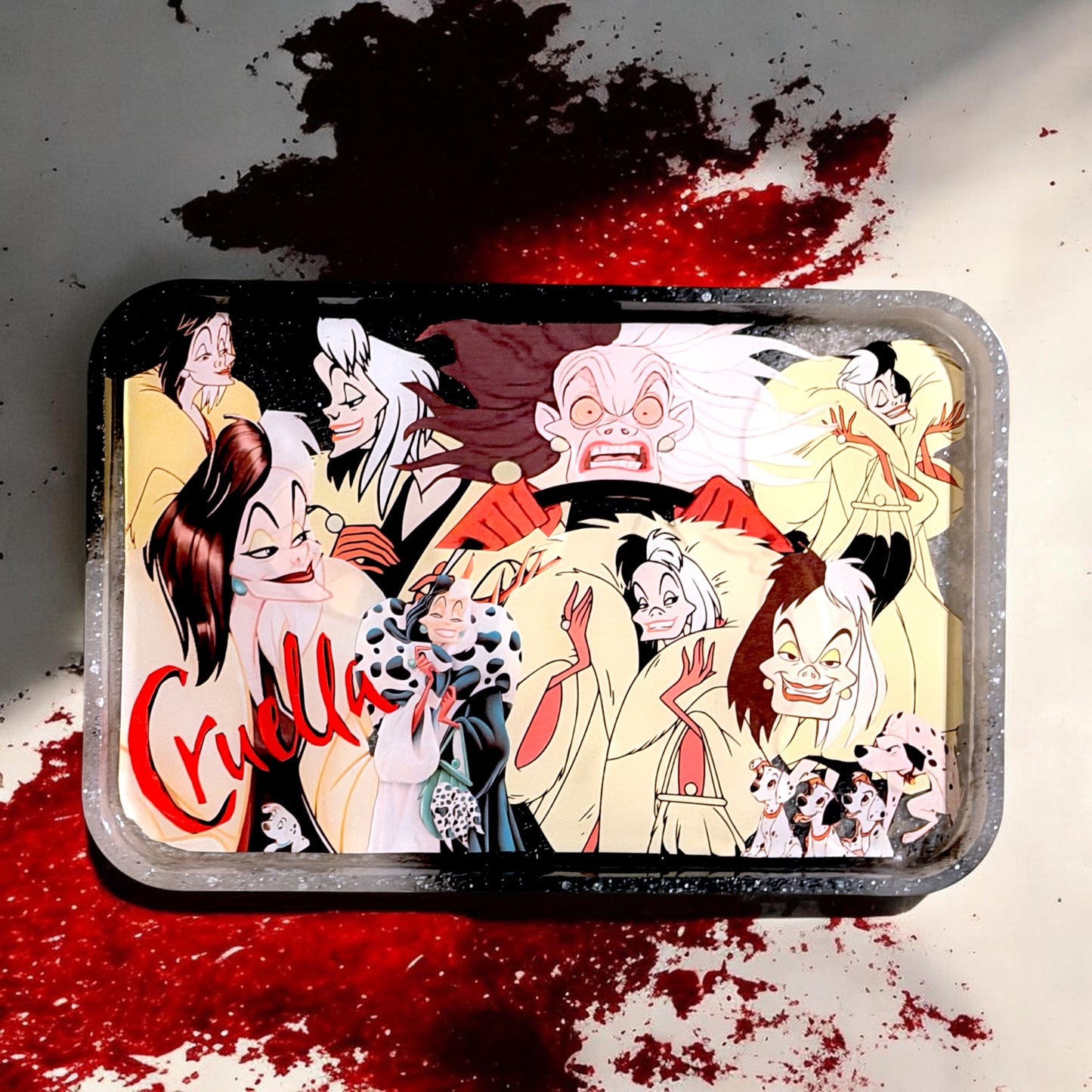 Cruella Rolling Tray